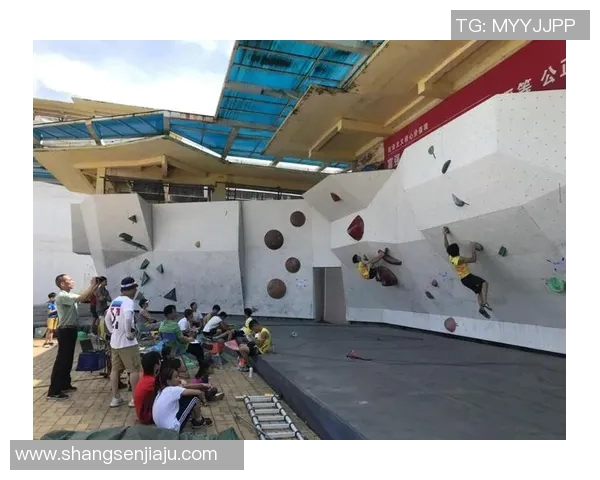 广州攀岩队边路渗透战术解析与实战应用探讨 广州攀岩队边路渗透战术解析与实战应用探讨