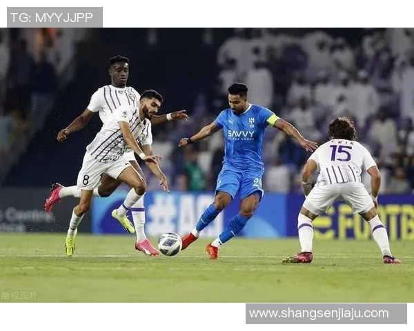 足球明星齐聚阿布扎比激情对决展现超凡技艺与魅力 足球明星齐聚阿布扎比激情对决展现超凡技艺与魅力